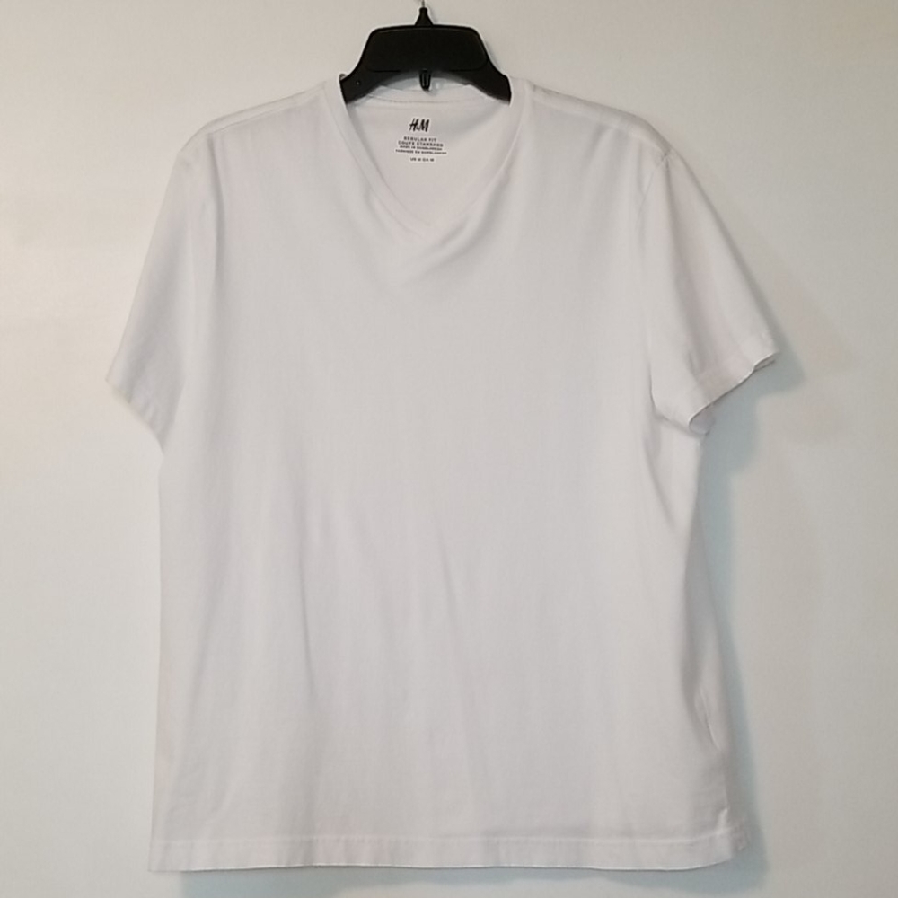 H&M VNeck White Short Sleeve Tee